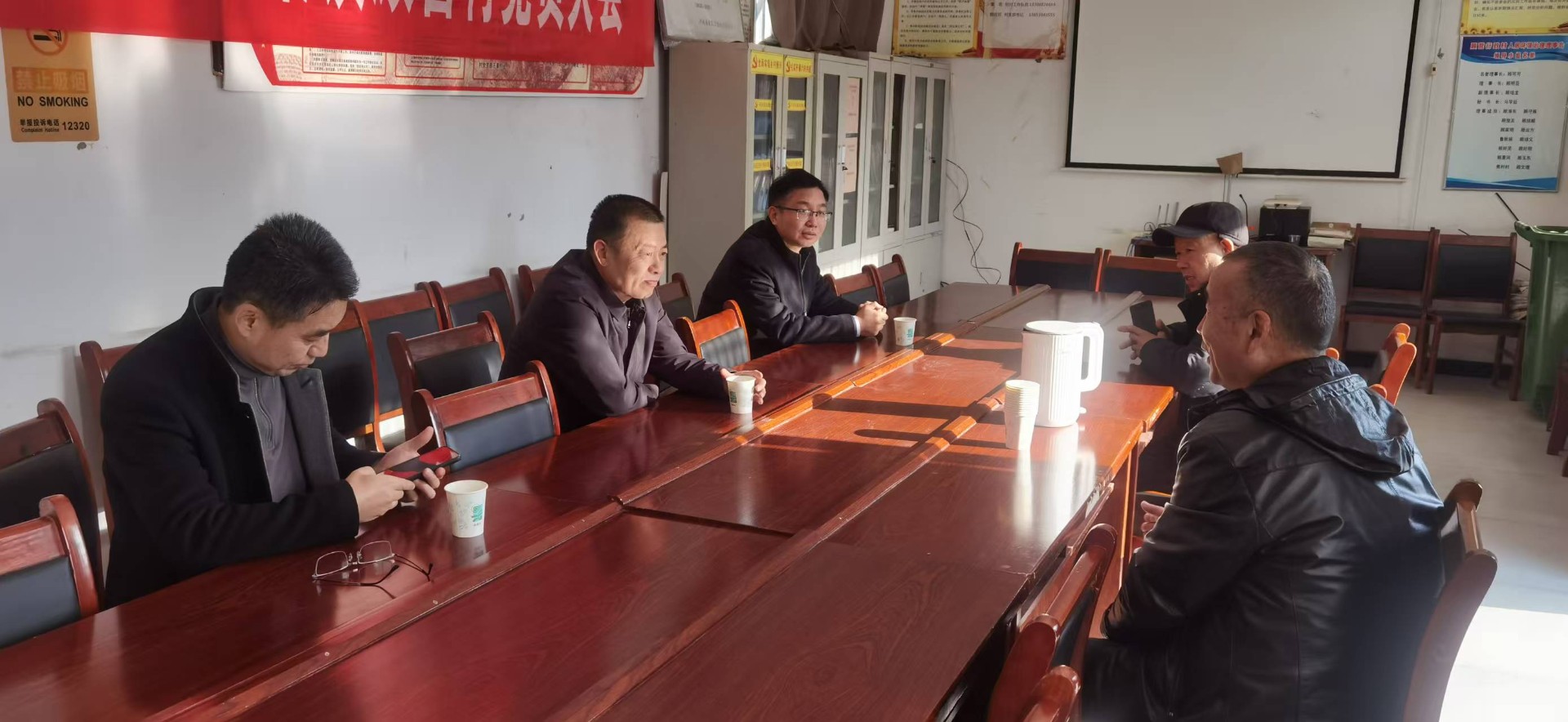 我院开展走访慰问驻村工作队活动